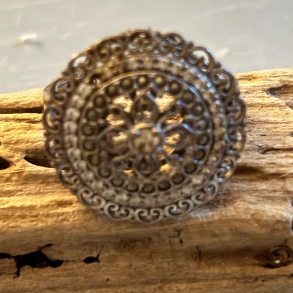 Filigree Ring - Picture 2 of 3